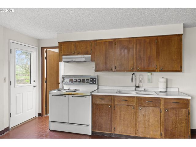 601 Ne LITTLEPAGE Rd, Corbett, OR 97019