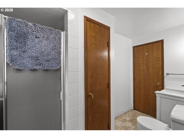 601 Ne LITTLEPAGE Rd, Corbett, OR 97019