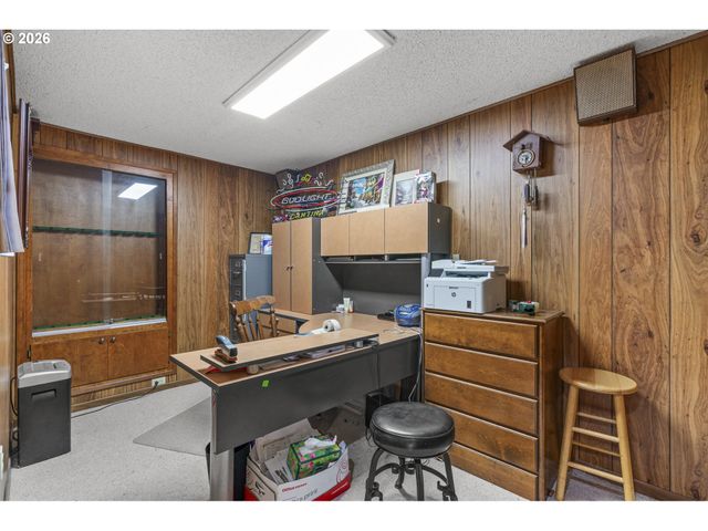 601 Ne LITTLEPAGE Rd, Corbett, OR 97019