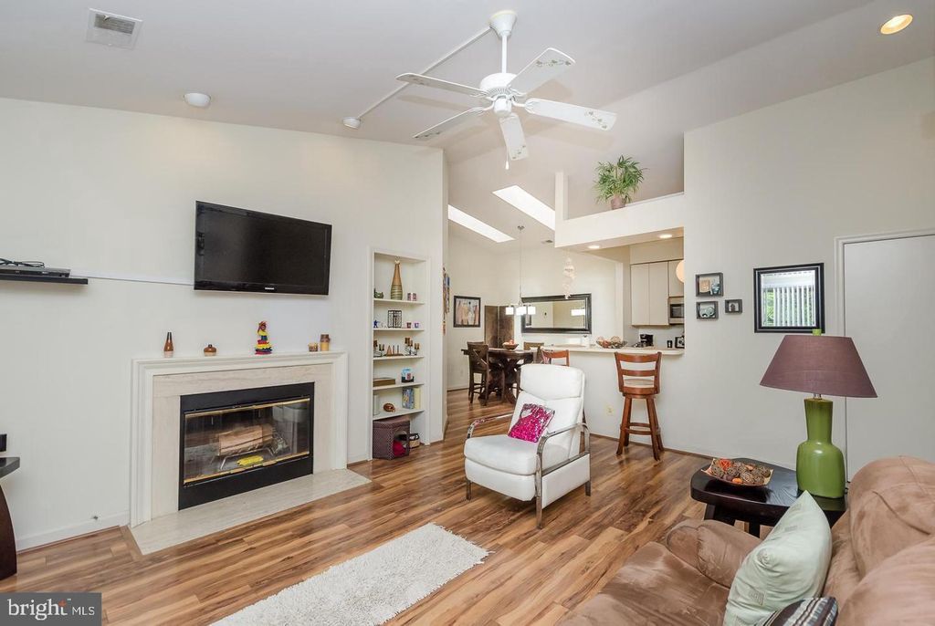 13702 MODRAD WAY #8 B 33, Silver Spring, MD 20904