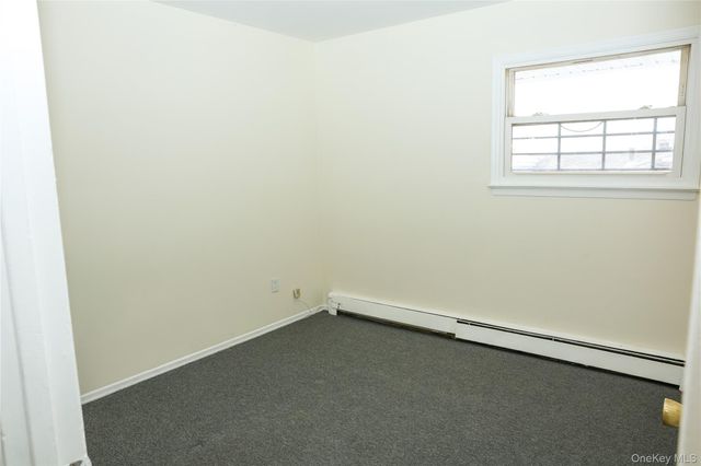 13 Regina Place, Yonkers, NY 10703