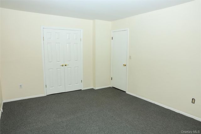 13 Regina Place, Yonkers, NY 10703