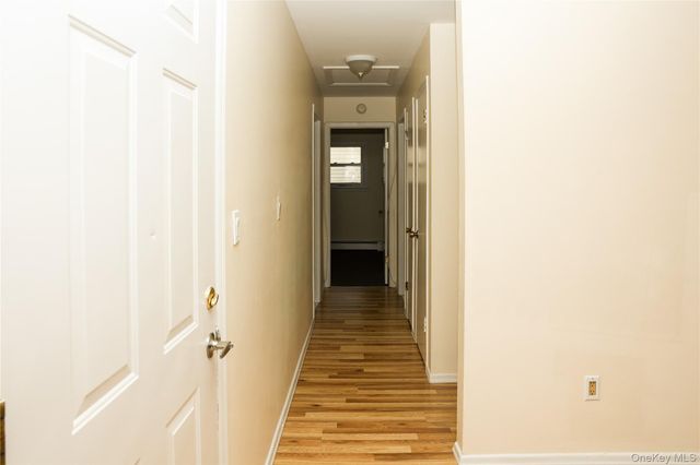 13 Regina Place, Yonkers, NY 10703