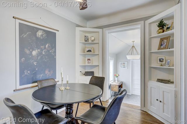 1402 E Lincoln Avenue, Royal Oak, MI 48067