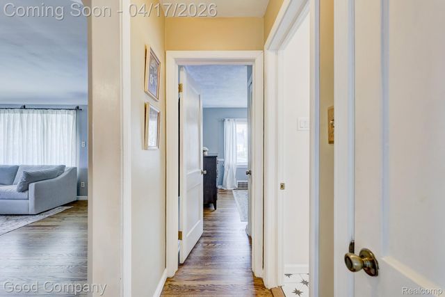 1402 E Lincoln Avenue, Royal Oak, MI 48067