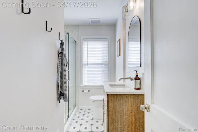 1402 E Lincoln Avenue, Royal Oak, MI 48067