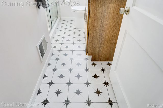 1402 E Lincoln Avenue, Royal Oak, MI 48067