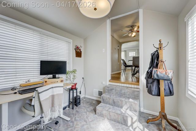 1402 E Lincoln Avenue, Royal Oak, MI 48067