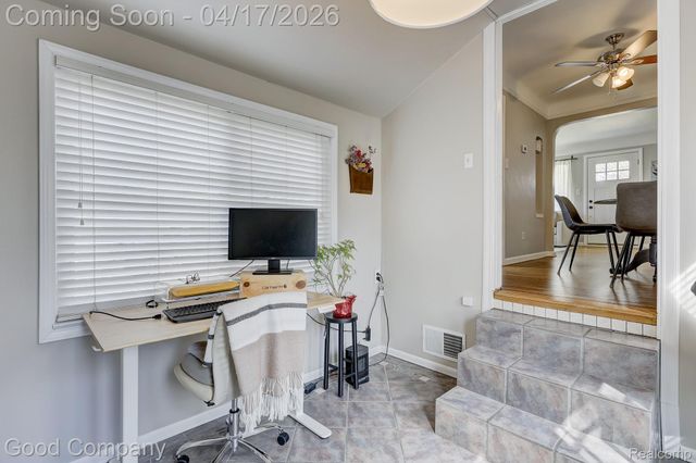 1402 E Lincoln Avenue, Royal Oak, MI 48067