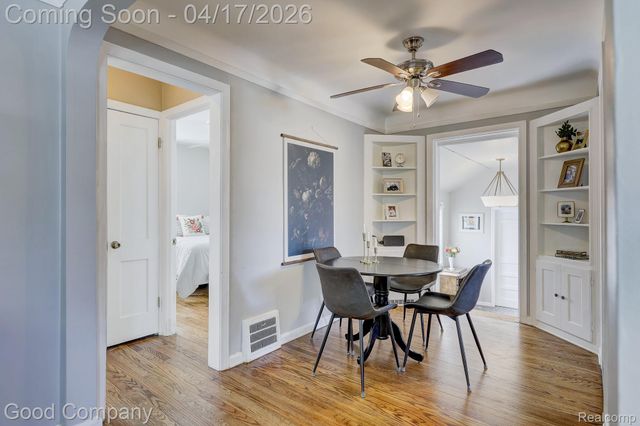 1402 E Lincoln Avenue, Royal Oak, MI 48067
