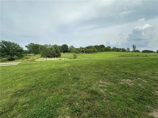 12723 Northern Avenue, Liberty, MO 64068
