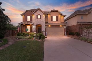9208 Weinbauer Way, Houston, TX 77080