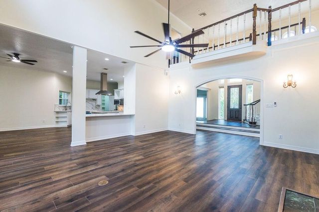 3230 Lake Island Drive, Montgomery, TX 77356