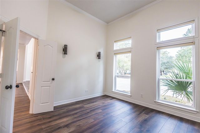 3230 Lake Island Drive, Montgomery, TX 77356