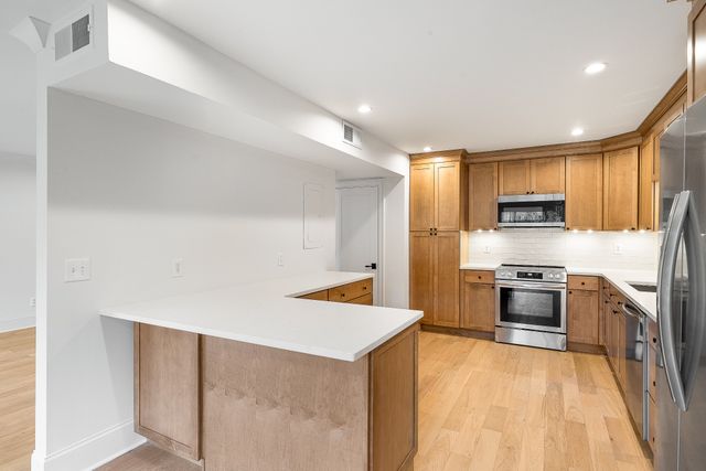 4487 Post Pl Apt 31, Nashville, TN 37205