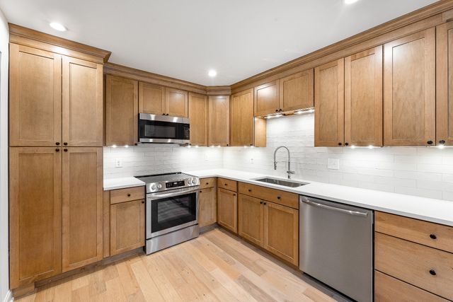 4487 Post Pl Apt 31, Nashville, TN 37205