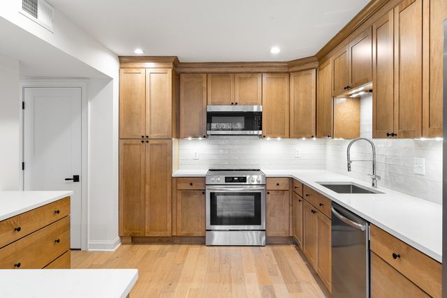 4487 Post Pl Apt 31, Nashville, TN 37205