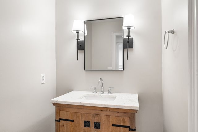 4487 Post Pl Apt 31, Nashville, TN 37205