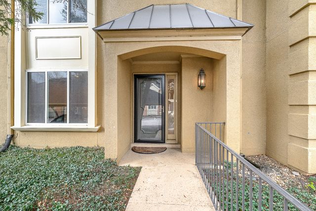 4487 Post Pl Apt 31, Nashville, TN 37205