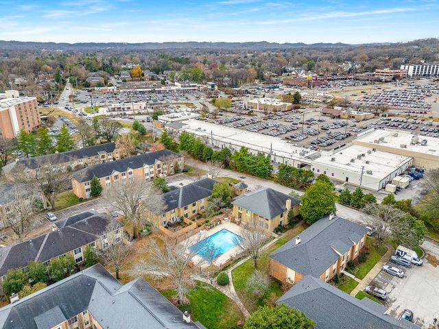 4487 Post Pl Apt 31, Nashville, TN 37205