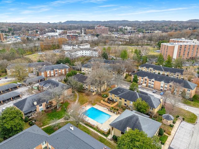 4487 Post Pl Apt 31, Nashville, TN 37205