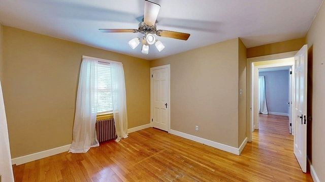 14 Housatonic St, Worcester, MA 01606