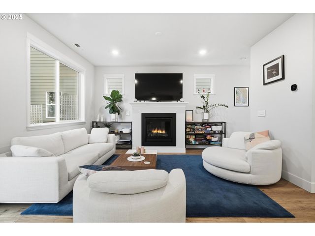 1602 Ne 70TH St, Vancouver, WA 98665