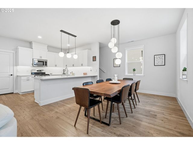 1602 Ne 70TH St, Vancouver, WA 98665