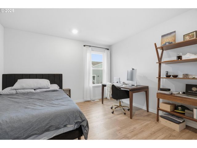 1602 Ne 70TH St, Vancouver, WA 98665