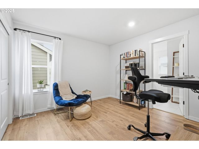 1602 Ne 70TH St, Vancouver, WA 98665