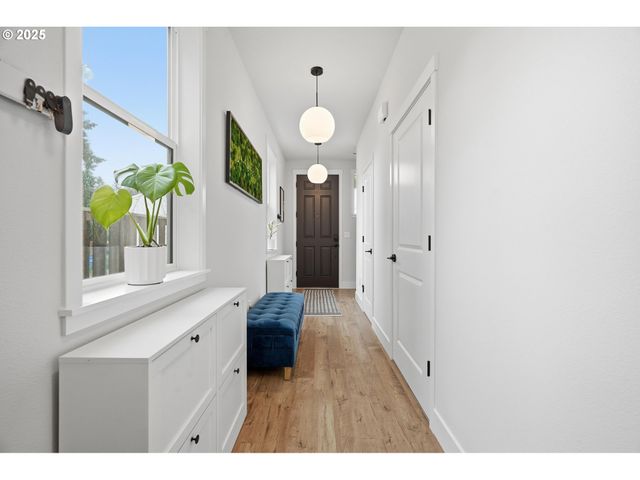 1602 Ne 70TH St, Vancouver, WA 98665