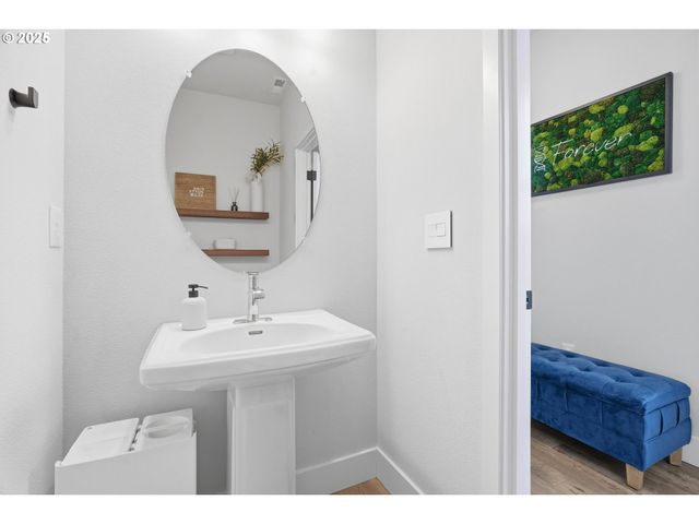 1602 Ne 70TH St, Vancouver, WA 98665