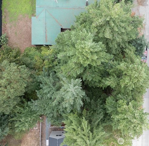 1111 1st Avenue NE, Seattle, WA 98125