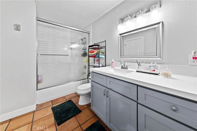 13441 Fenton, Sylmar, CA 91342
