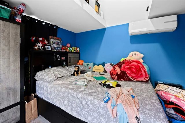 13441 Fenton, Sylmar, CA 91342