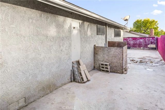 13441 Fenton, Sylmar, CA 91342