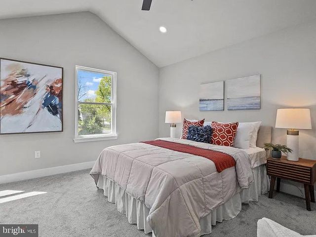 2814 AVENUE E, Levittown, PA 19056