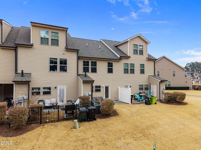 1142 Metropolitan Drive, Durham, NC 27713