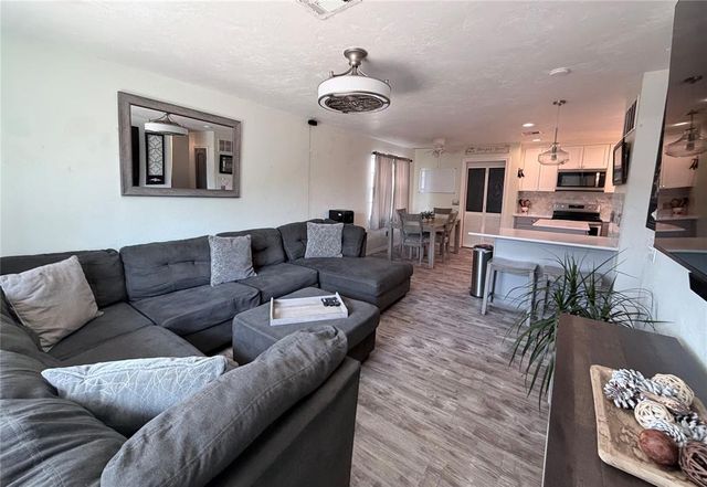 504 Gayclifee Terrace, Edmond, OK 73003