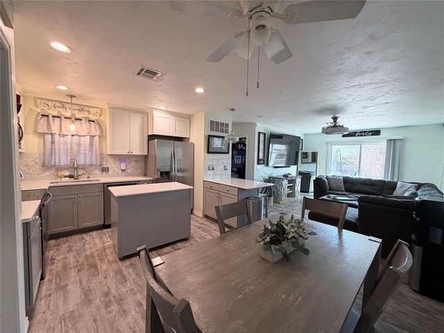 504 Gayclifee Terrace, Edmond, OK 73003