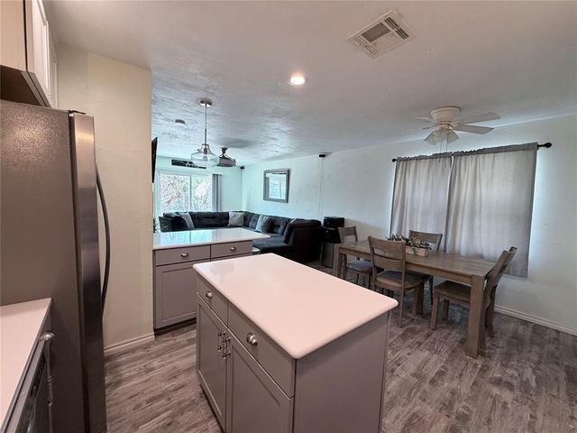 504 Gayclifee Terrace, Edmond, OK 73003