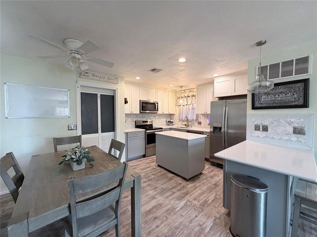 504 Gayclifee Terrace, Edmond, OK 73003