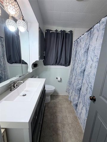 504 Gayclifee Terrace, Edmond, OK 73003