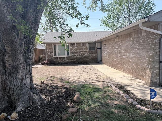 504 Gayclifee Terrace, Edmond, OK 73003