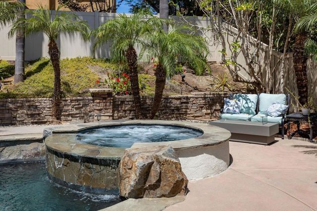 3693 Strata Drive, Carlsbad, CA 92010