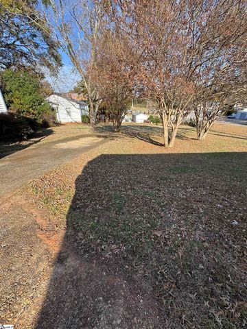5 Lenore Avenue, Greenville, SC 29617