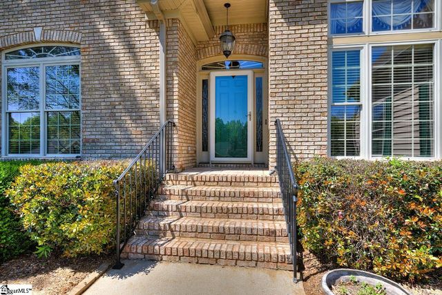 15 Mandarin Circle, Taylors, SC 29687