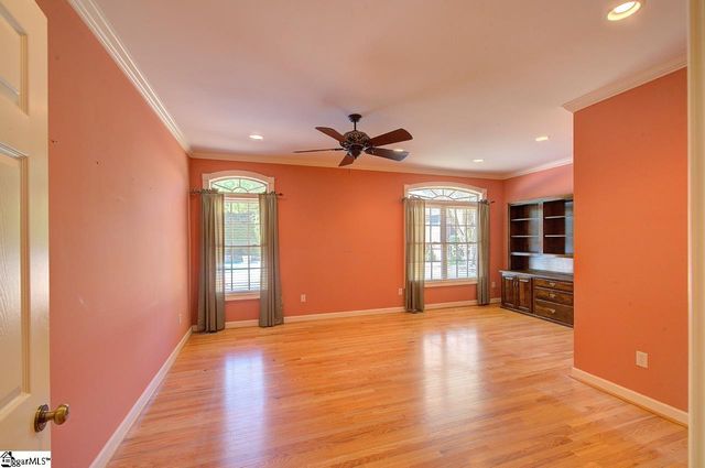 15 Mandarin Circle, Taylors, SC 29687