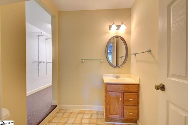 15 Mandarin Circle, Taylors, SC 29687