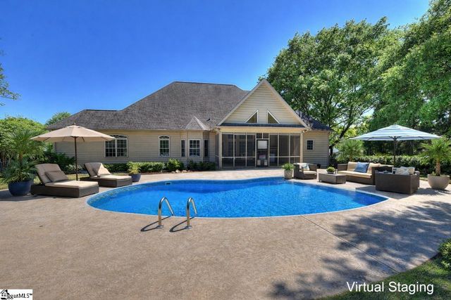 15 Mandarin Circle, Taylors, SC 29687